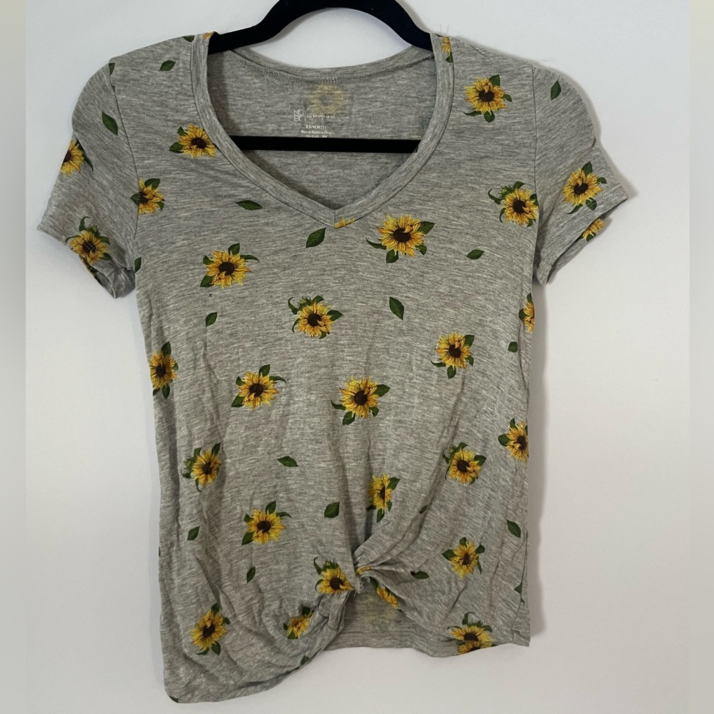 Grey T-Shirt with Sunflowers